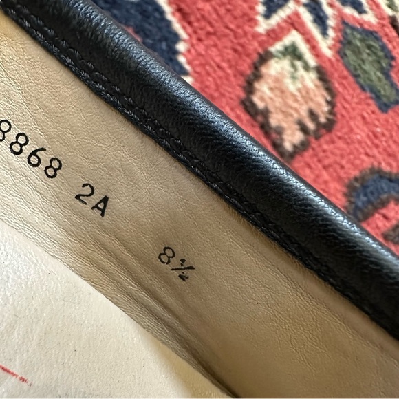 Salvatore Ferragamo Logo-Tassel Loafers - Picture 6 of 9